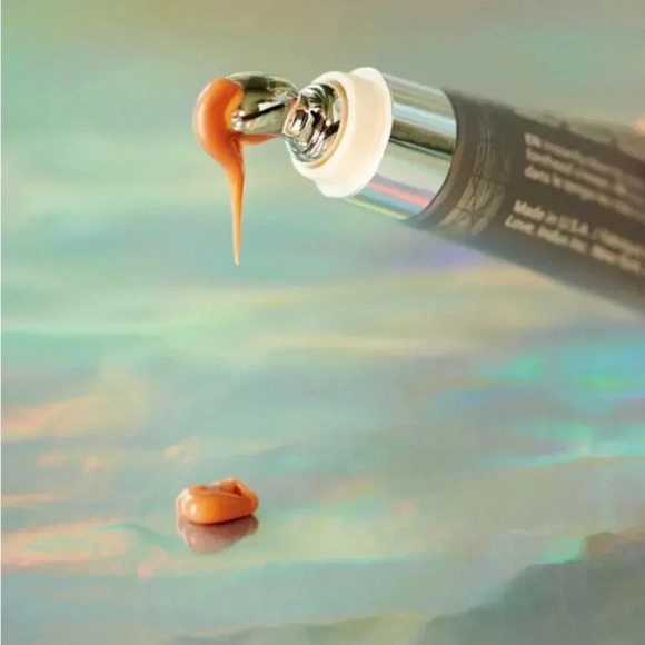 Freedom of Expression Dual-Purpose Line Eliminator Full Size - Picture 3 of 8